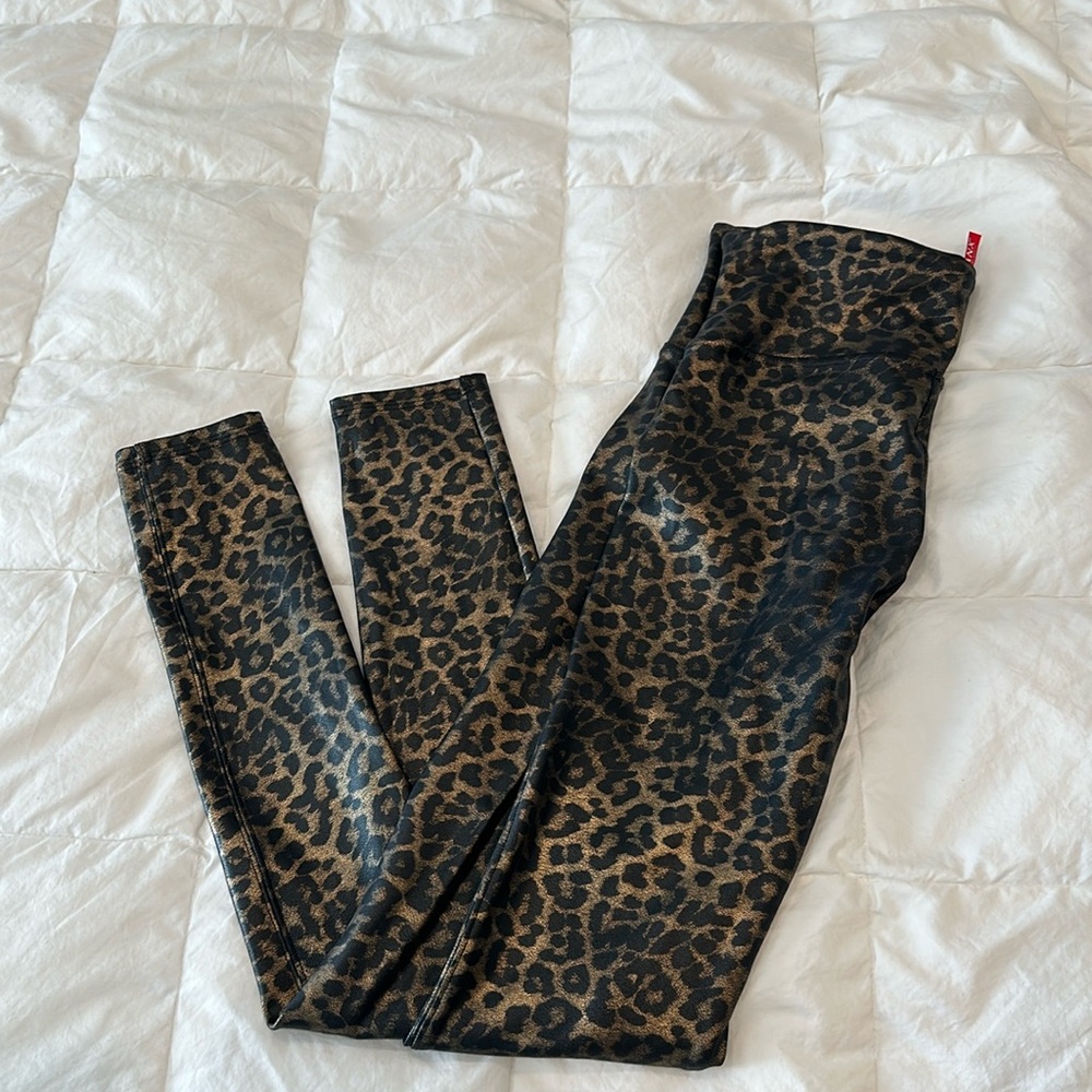 Spanx faux leather cheetah legging size medium